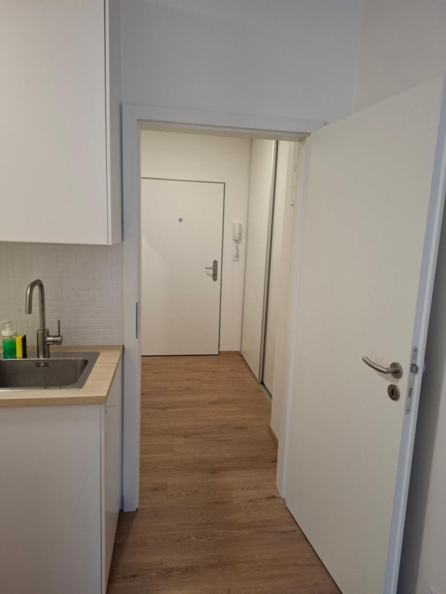 Santova Apartments אולומוץ מראה חיצוני תמונה
